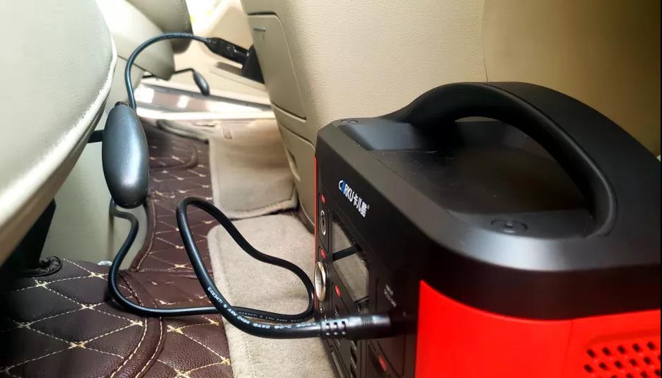 CARKU outdoor power supply unveiled at the 15th Alxa Hero Meeting