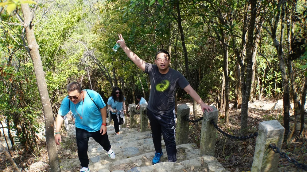 CARKU Qiniang Mountain Group Building Tour and Staff Birthday Party was successfully held