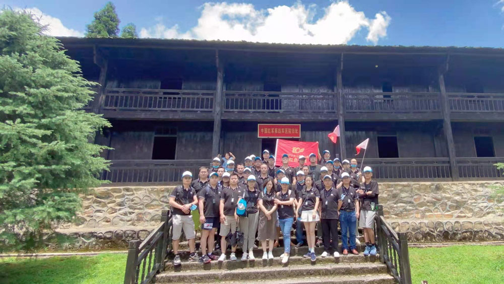 The travel to celebrate the 10th anniversary of Carku