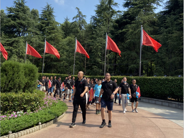 The travel to celebrate the 10th anniversary of Carku