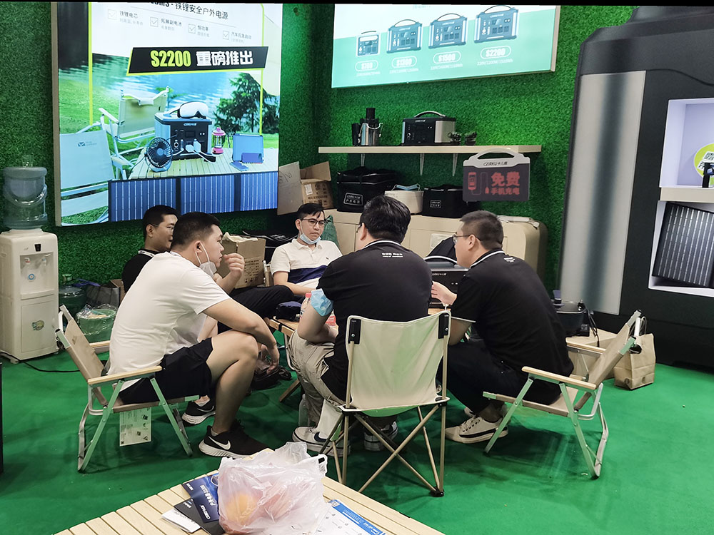 CARKU Brought “LIFEBMS iron-lithium safe mobile power bank” to the 2022 ISPO Exhibition