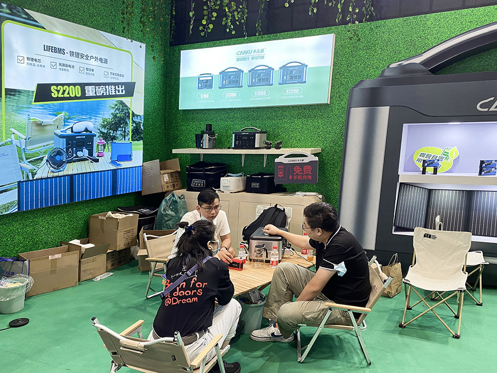 CARKU Brought “LIFEBMS iron-lithium safe mobile power bank” to the 2022 ISPO Exhibition