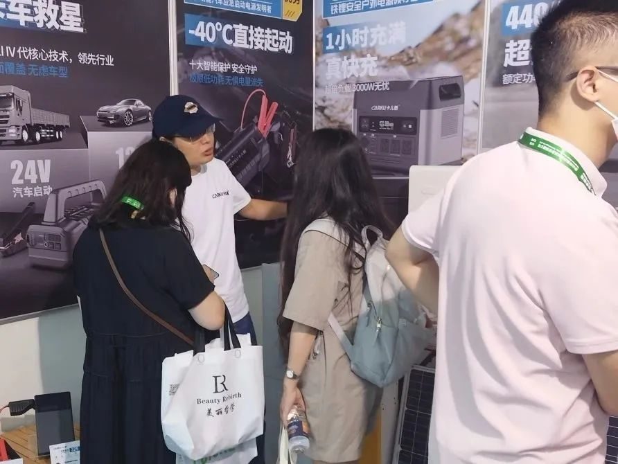 Carku presented its home energy storage and power station at the 2023 SNEC Energy Storage Exhibition