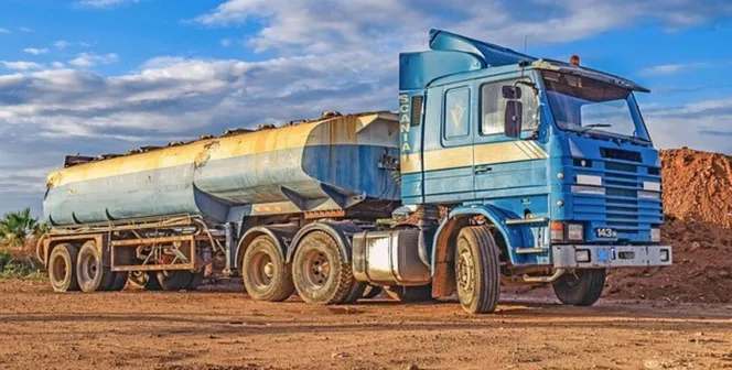 Essential Maintenance Tips for Truck Starting Batteries On Holiday Trips